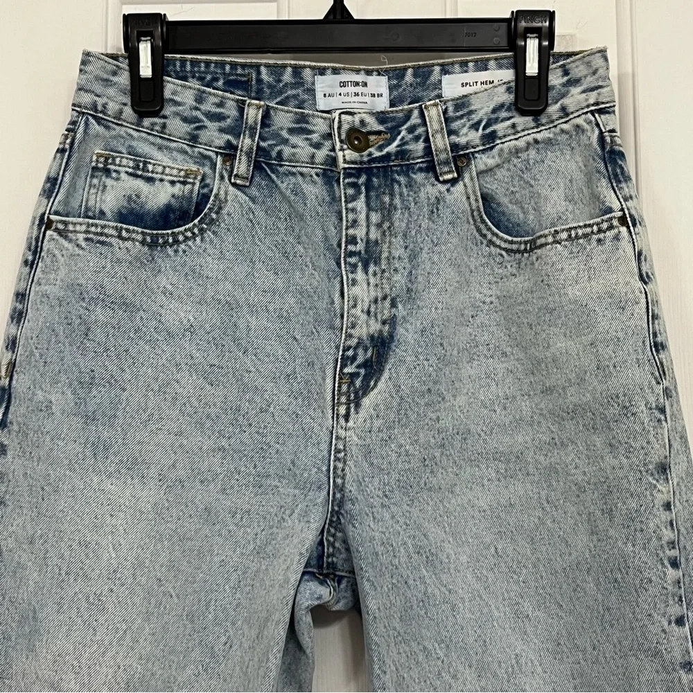 Cotton On high rise cropped distressed raw hem 100% recycled cotton jeans, US4.